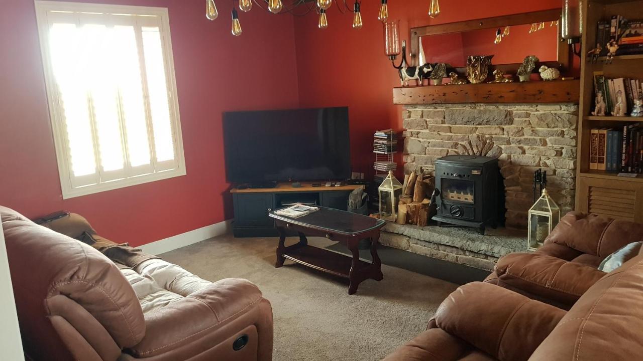 Traditional Irish Farmhouse Annascaul Экстерьер фото